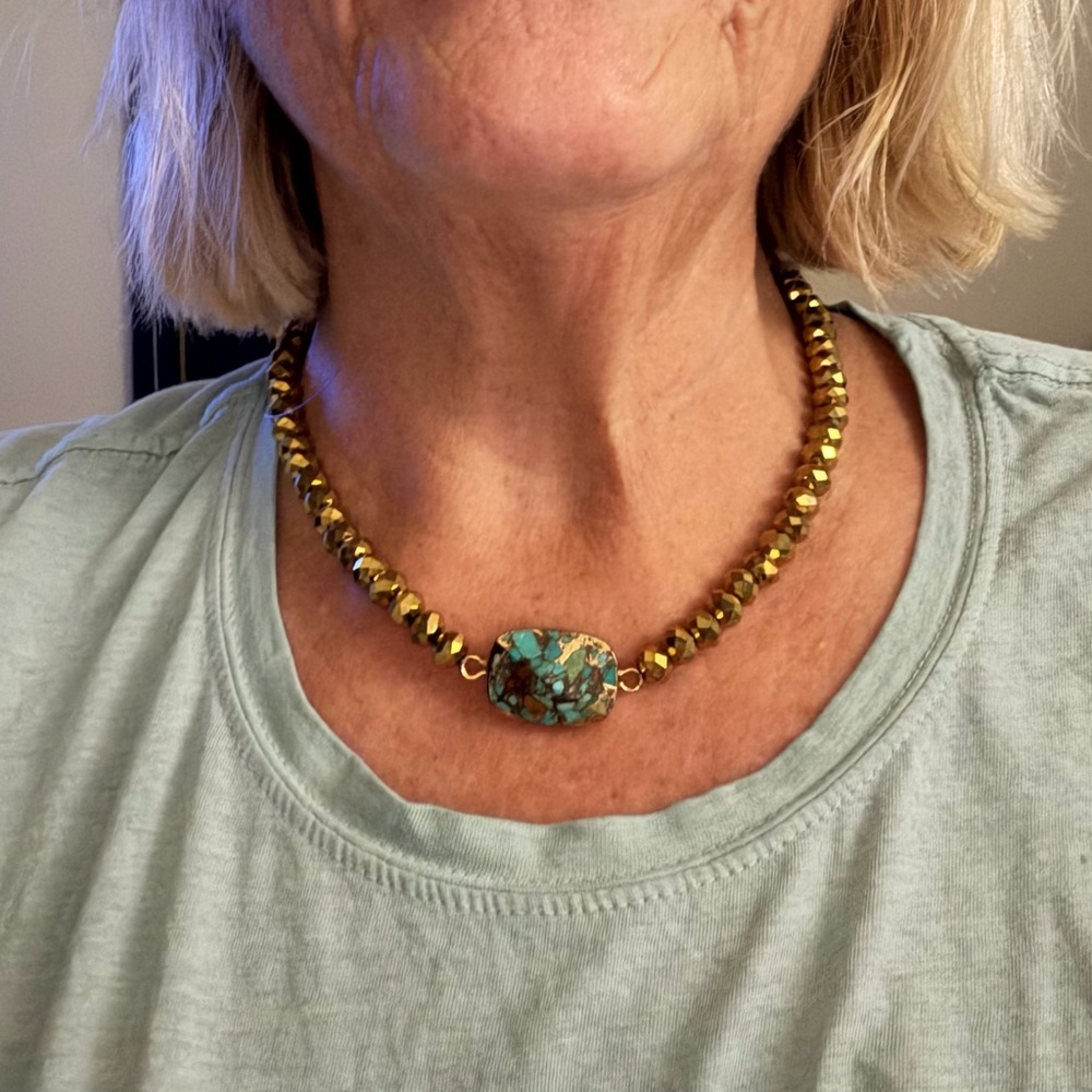 Golden Crystal and Faux Turquoise Beaded Necklace 16” - Picture 4 of 7